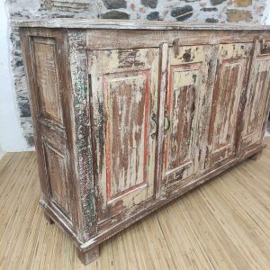 CREDENZA RUSTICA COLORATA INDIANA CON PORTE ANTICHE VISTA LATERALE