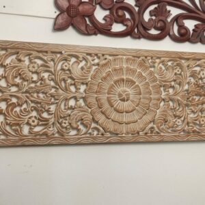 decorazione in legno da parete con mandala
