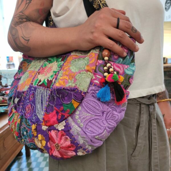 BORSA INDIANA PATCHWORK VIOLA - immagine 2