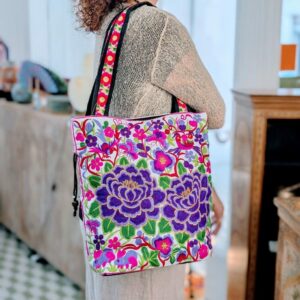 BORSA THAI A SPALLA RICAMO A FIORI