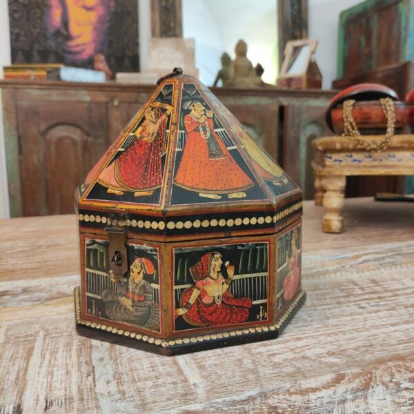 PORTAGIOIE CON FIGURE INDIANE - immagine 3