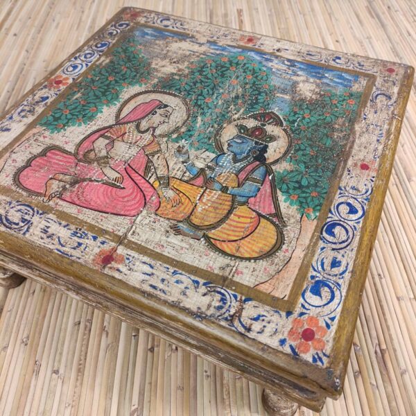 TAVOLINO ALZATINA CON KRISHNA E RADHA - immagine 2