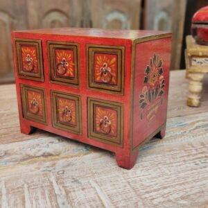 cassettiera da tavolo dipinta a fiori colore rosso