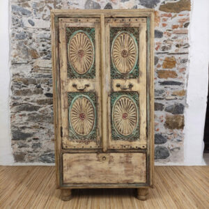 armadietto vintage decorato indiano