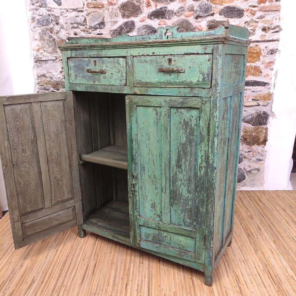 sportelli in legno di credenza verde vintage indiana