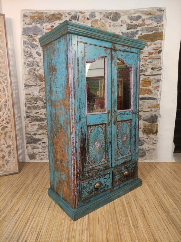armadietto vintage blu con specchi