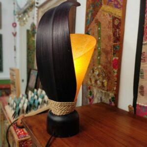 decorazione con foglia di cocco di lampada etnica
