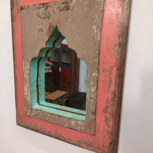 dettaglio dei colori di piccolo specchio decorativo gulab