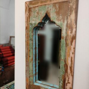 piccolo specchio decorativo in legno indiano riciclato