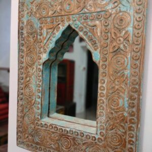 specchio cornice incisa in legno azzurro