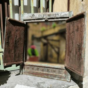 specchio finestra indiana originale con persiane recuperata