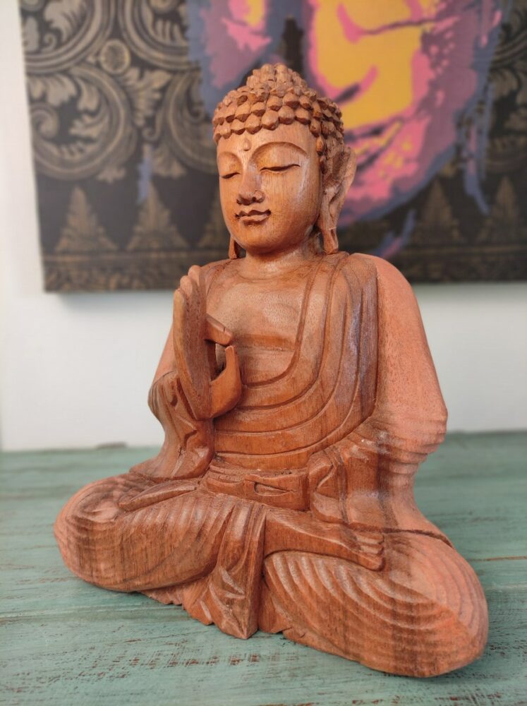 Statua del Buddha in meditazione in legno naturale intagliata vitarka mudra