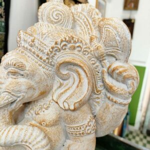 Alternative view of STATUA DI GANESH BIANCO E ORO IN POLVERE DI PIETRA