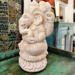 STATUA DI GANESH BIANCO E ORO IN POLVERE DI PIETRA - immagine 5