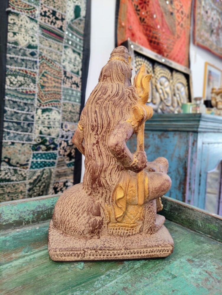 STATUA DI SHIVA E NANDI IN POLVERE DI PIETRA E ORO - immagine 6