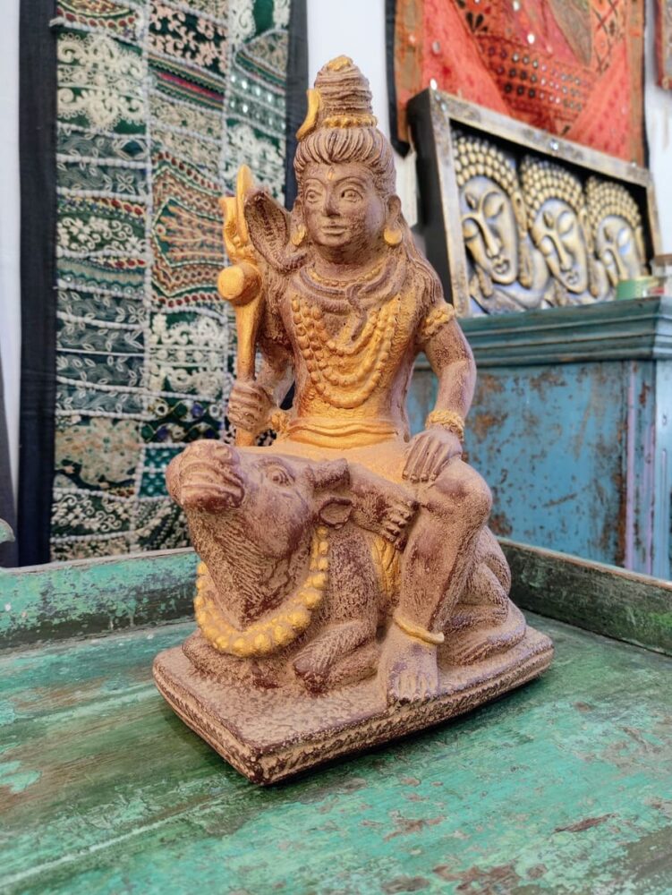 STATUA DI SHIVA E NANDI IN POLVERE DI PIETRA E ORO - immagine 8